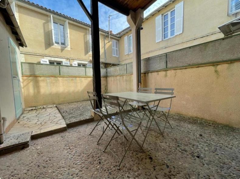 Centre Ville Superbe T2 Neuf Wifi Terrasse Netflix ペリグー エクステリア 写真